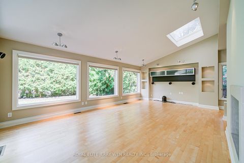 Photo 14 at 36 Cheval Drive, Don Mills, Toronto