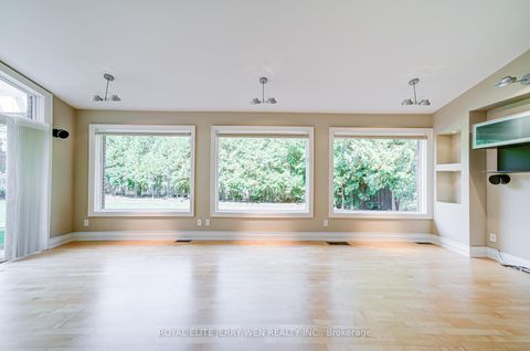 Photo 18 at 36 Cheval Drive, Don Mills, Toronto