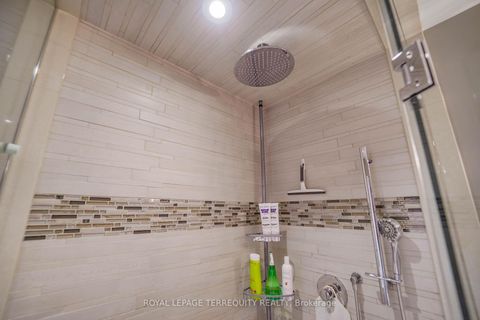 Photo 25 at 9 Stonebriar Drive, Maple, Vaughan