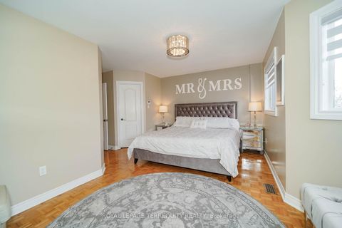 Photo 27 at 9 Stonebriar Drive, Maple, Vaughan