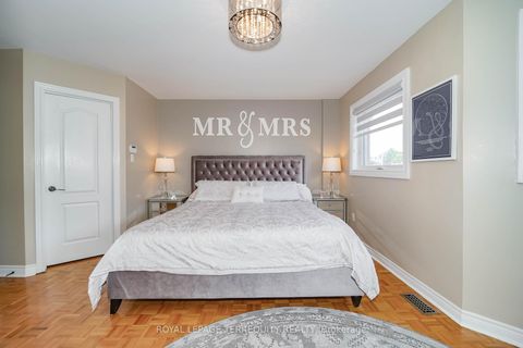 Photo 28 at 9 Stonebriar Drive, Maple, Vaughan