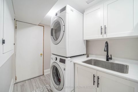 Photo 34 at 9 Stonebriar Drive, Maple, Vaughan