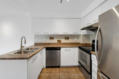 Photo 17 at 99 Islay Crescent, Maple, Vaughan