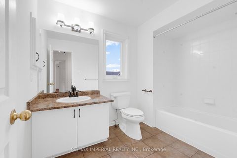 Photo 30 at 99 Islay Crescent, Maple, Vaughan