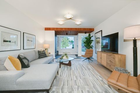 Photo 6 at 282 Earlscourt Avenue, Fairbank, Toronto