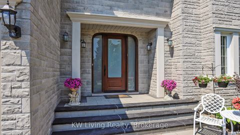 Photo 1 at 45 Chiltern Hill, Bayview Hill, Richmond Hill