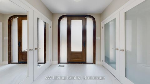 Photo 2 at 45 Chiltern Hill, Bayview Hill, Richmond Hill