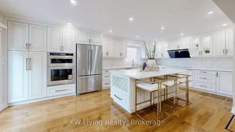 Photo 12 at 45 Chiltern Hill, Bayview Hill, Richmond Hill