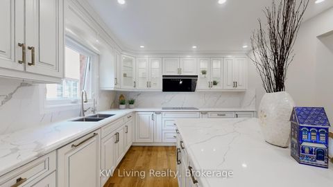 Photo 14 at 45 Chiltern Hill, Bayview Hill, Richmond Hill