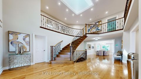 Photo 15 at 45 Chiltern Hill, Bayview Hill, Richmond Hill