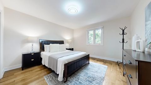 Photo 23 at 45 Chiltern Hill, Bayview Hill, Richmond Hill