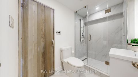 Photo 35 at 45 Chiltern Hill, Bayview Hill, Richmond Hill