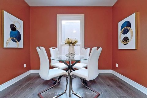 Photo 8 at 233 BORDEN Street, University, Toronto