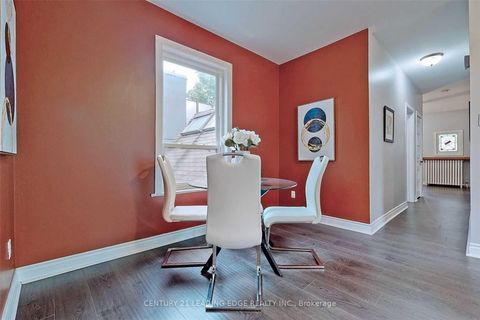 Photo 9 at 233 BORDEN Street, University, Toronto