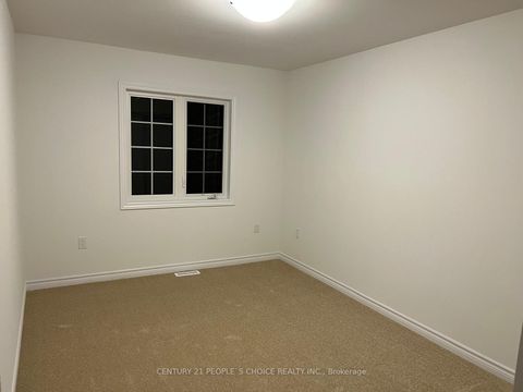 Photo 5 at 7 Silo Mews, Rural Barrie Southeast, Barrie