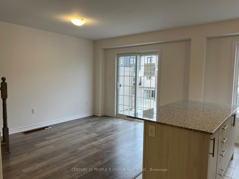 Photo 8 at 7 Silo Mews, Rural Barrie Southeast, Barrie