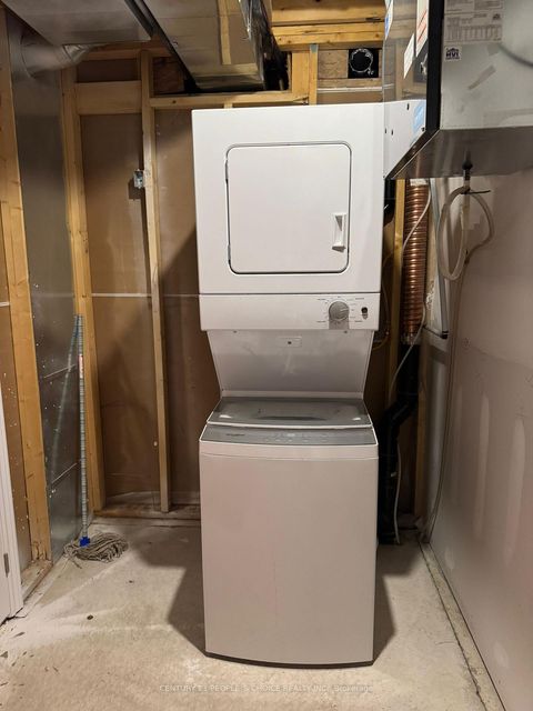 Photo 14 at 7 Silo Mews, Rural Barrie Southeast, Barrie