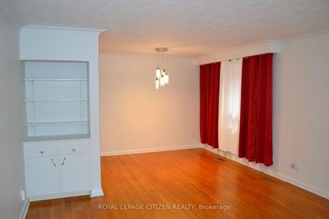 Photo 6 at 47 Barkwin Drive, Beaumonde Heights, Toronto