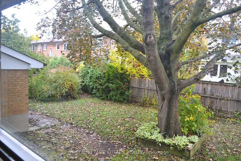 Photo 8 at 47 Barkwin Drive, Beaumonde Heights, Toronto