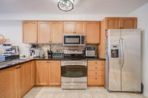 Photo 14 at 55 Amulet Crescent, Rouge Woods, Richmond Hill