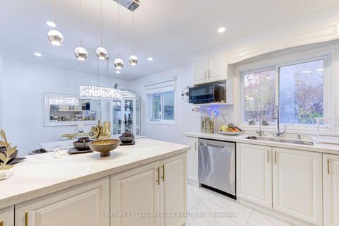 Photo 13 at 41 - 81 Brookmill Boulevard, L'Amoreaux, Toronto