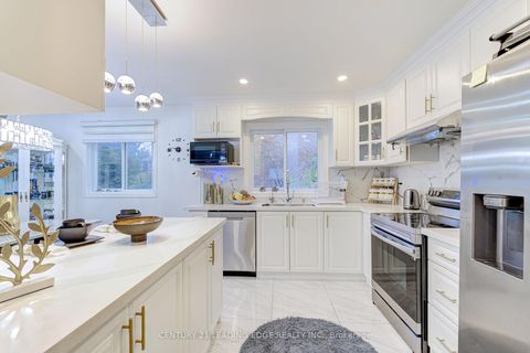 Photo 14 at 41 - 81 Brookmill Boulevard, L'Amoreaux, Toronto