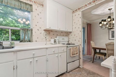 Photo 19 at 27 Elfreda Boulevard, Birchmount, Toronto