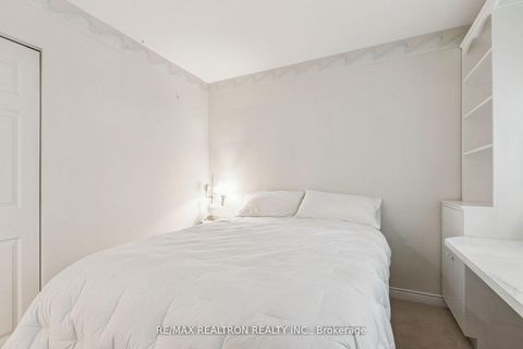 Photo 30 at 27 Elfreda Boulevard, Birchmount, Toronto