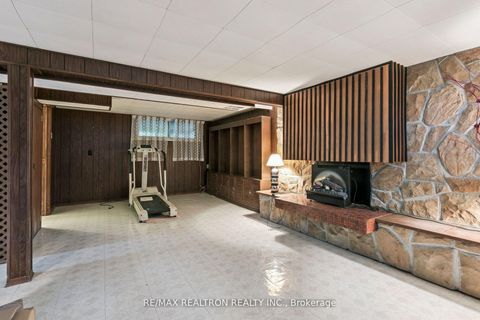 Photo 33 at 27 Elfreda Boulevard, Birchmount, Toronto