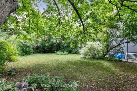 Photo 41 at 27 Elfreda Boulevard, Birchmount, Toronto