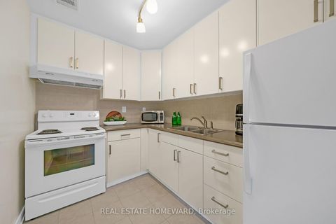 Photo 8 at 306 - 160 The Donway W, Don Mills, Toronto