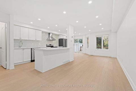 Photo 11 at 1130 Westview Terrace, WT West Oak Trails, Oakville