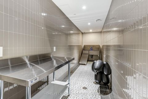 Photo 3 at 3625 - 28 Widmer Street, Waterfront Communities C1, Toronto