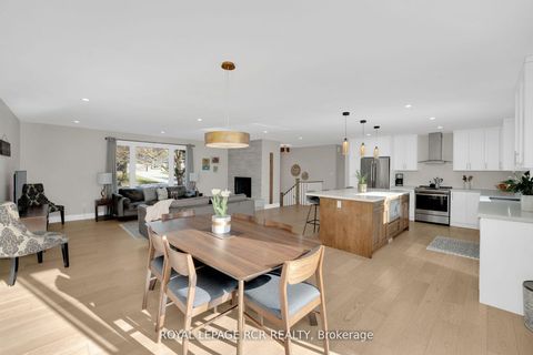 Photo 15 at 8 Cook Drive, Pottageville, King