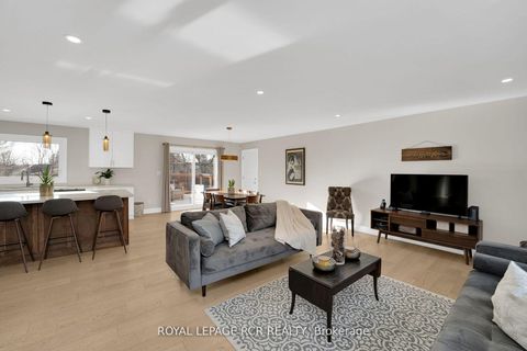 Photo 18 at 8 Cook Drive, Pottageville, King