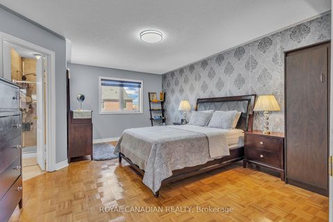 Photo 19 at 6 Mediterra Drive, Vellore Village, Vaughan