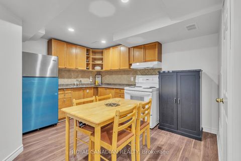 Photo 32 at 6 Mediterra Drive, Vellore Village, Vaughan