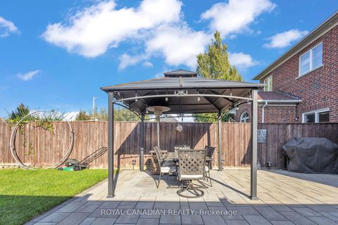 Photo 33 at 6 Mediterra Drive, Vellore Village, Vaughan