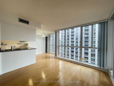 Photo 4 at 1910 - 736 Bay Street, Bay Street Corridor, Toronto