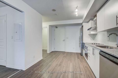 Photo 6 at 421 - 352 Front Street W, Waterfront Communities C1, Toronto