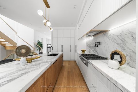 Photo 7 at 338A Horsham Avenue, Willowdale West, Toronto