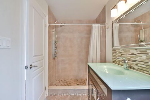 Photo 25 at 16 GRAY Lane, South Shore, Barrie