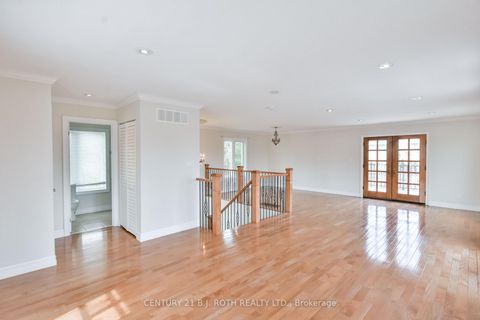 Photo 32 at 16 GRAY Lane, South Shore, Barrie