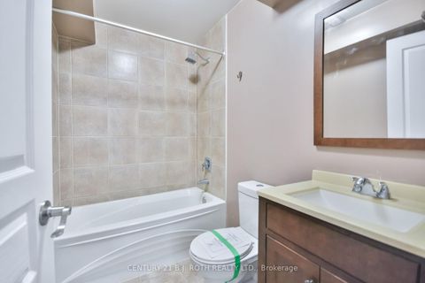 Photo 41 at 16 GRAY Lane, South Shore, Barrie