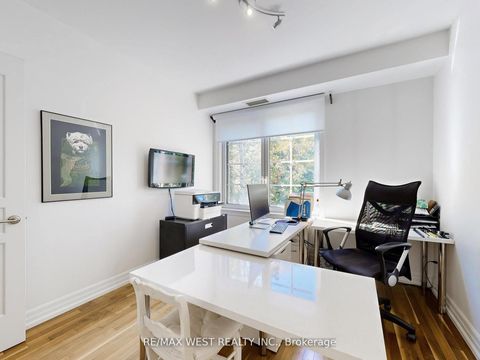 Photo 25 at Th 14 - 20 Burkebrook Place, York Mills, Toronto