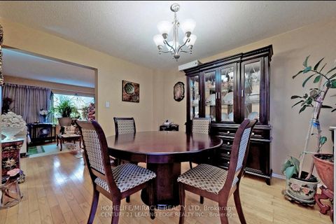 Photo 6 at 28 Scotney Grove, Malvern, Toronto