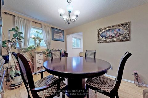 Photo 7 at 28 Scotney Grove, Malvern, Toronto