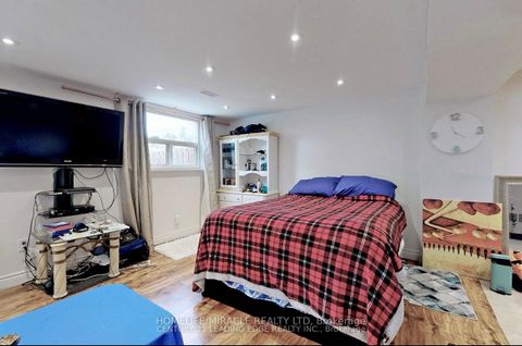 Photo 21 at 28 Scotney Grove, Malvern, Toronto