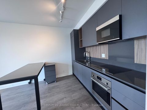 Photo 5 at 1606 - 39 Mary Street, City Centre, Barrie