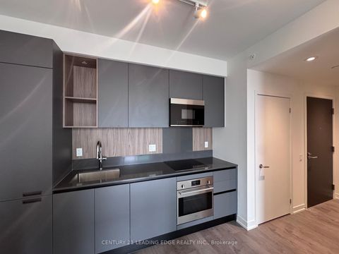 Photo 8 at 1606 - 39 Mary Street, City Centre, Barrie